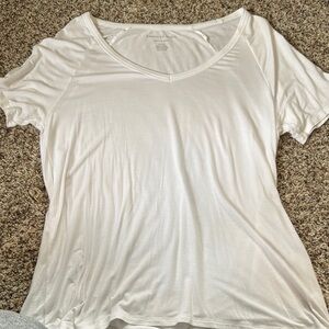 American Eagle White V Neck Short Sleeve T-Shirt